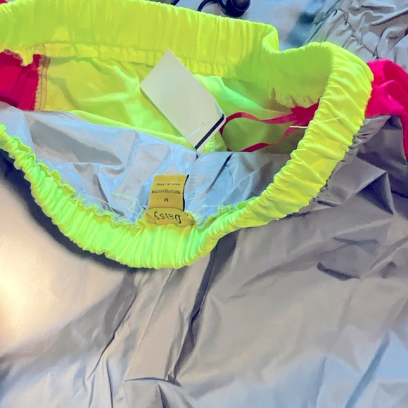 3-PIECE Athleisure Set - Picture 4 of 5